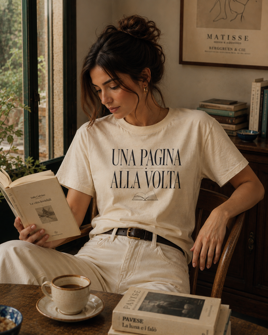Una Pagina Alla Volta — T-Shirt
