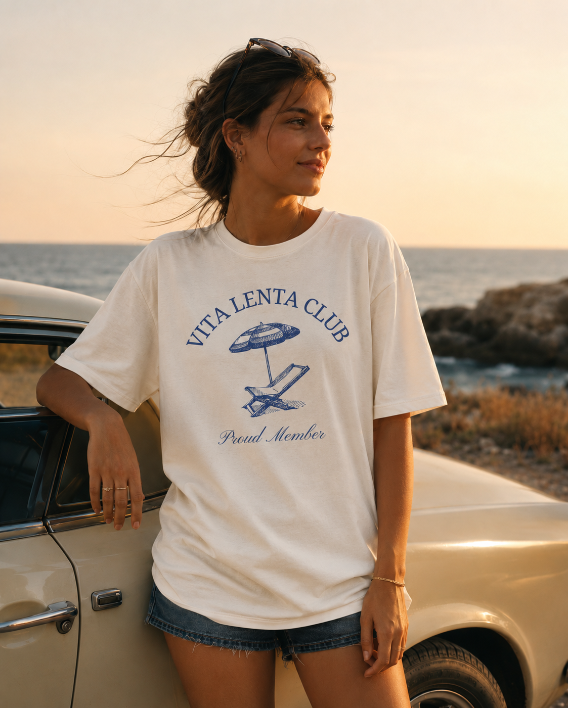 VITA LENTA CLUB — Unisex T-Shirt
